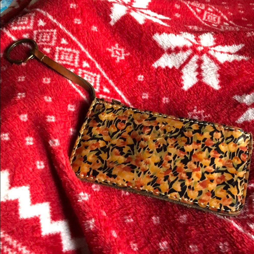 Patricia Nash keychain card holder